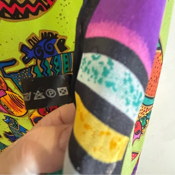 LAUREL BURCH 100% Silk Colorful Abstract Cat Pattern Scarf 35 x 35” - Picture 5 of 7